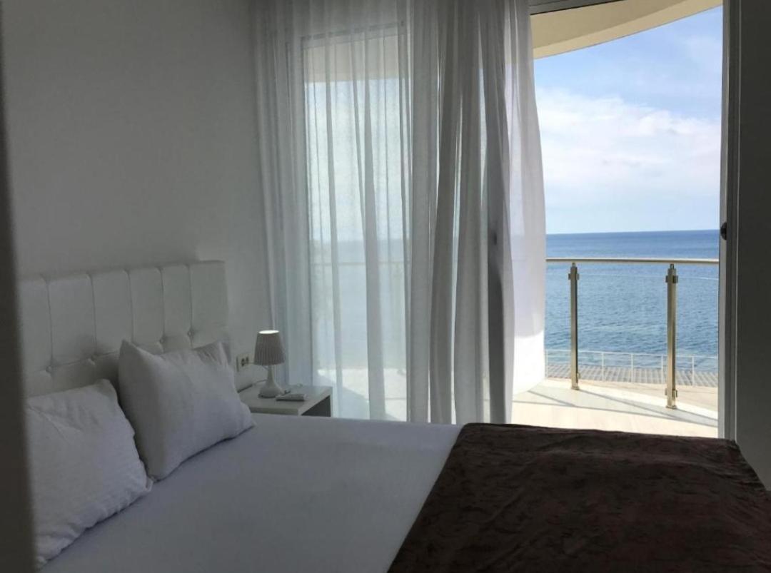 Paradise Beachfront View 1 بار المظهر الخارجي الصورة