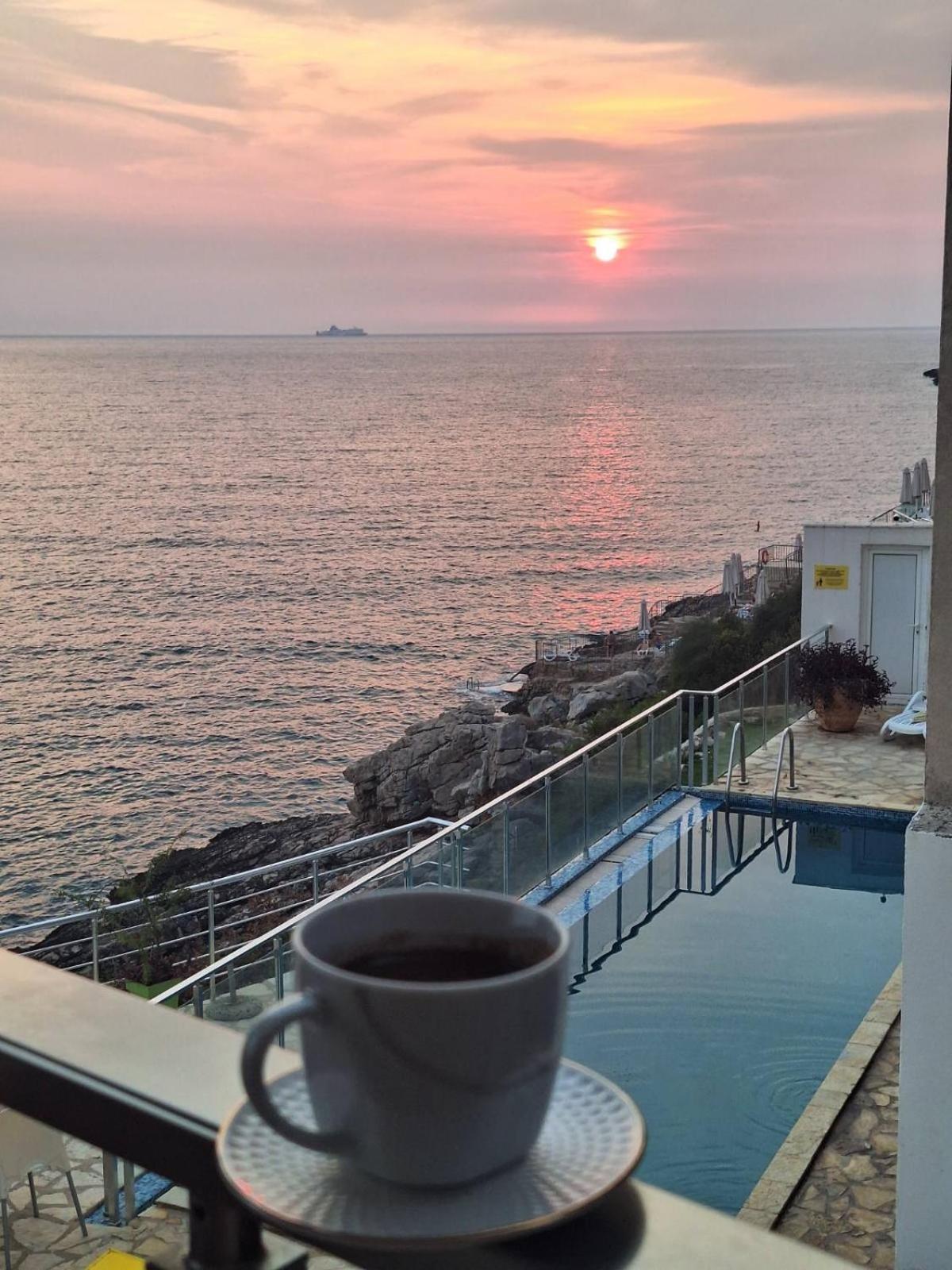 Paradise Beachfront View 1 بار المظهر الخارجي الصورة
