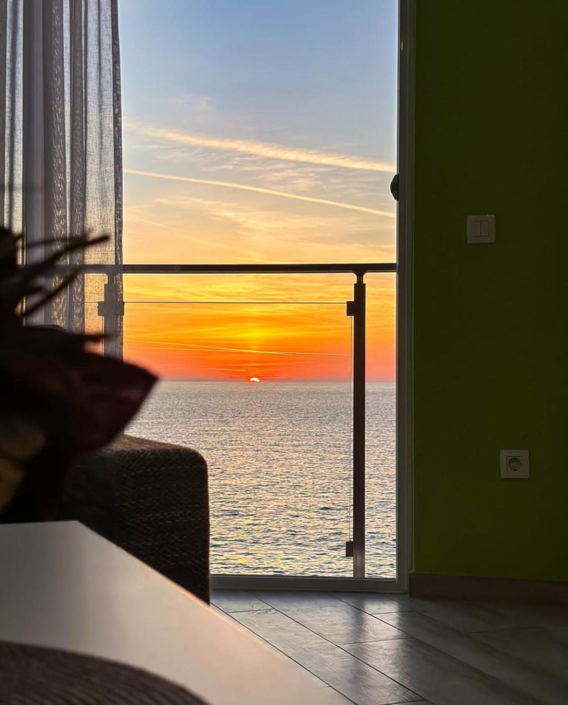 Paradise Beachfront View 1 بار المظهر الخارجي الصورة