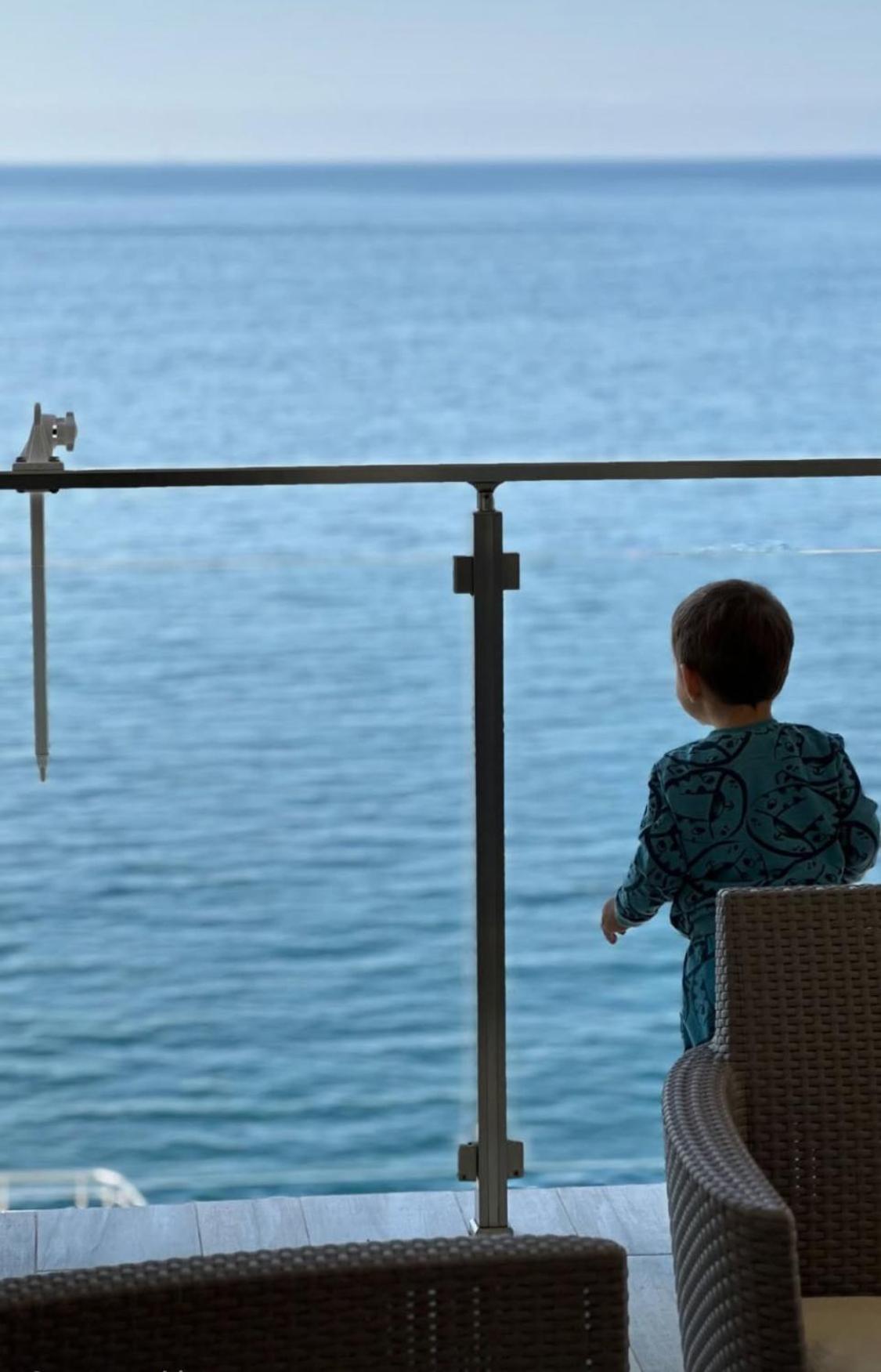 Paradise Beachfront View 1 بار المظهر الخارجي الصورة